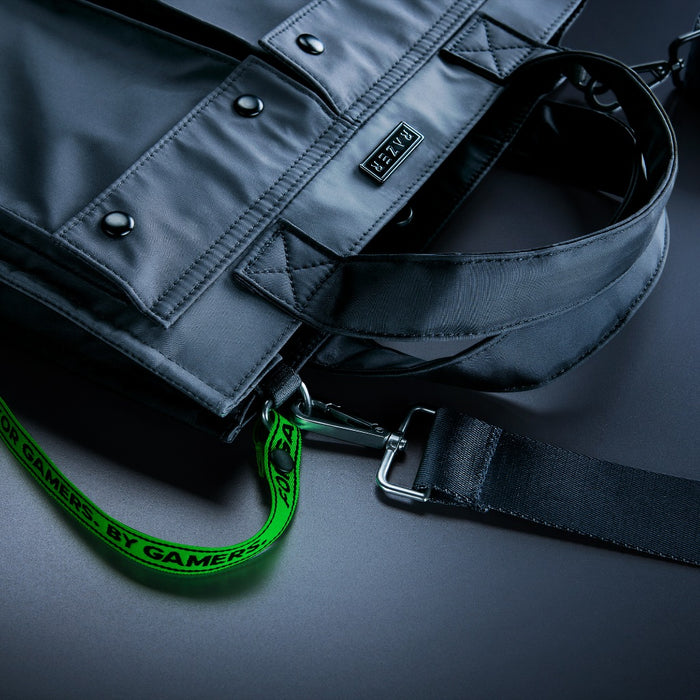 Razer Xanthus Water Repellent Two-way Carry Tote Bag (16")